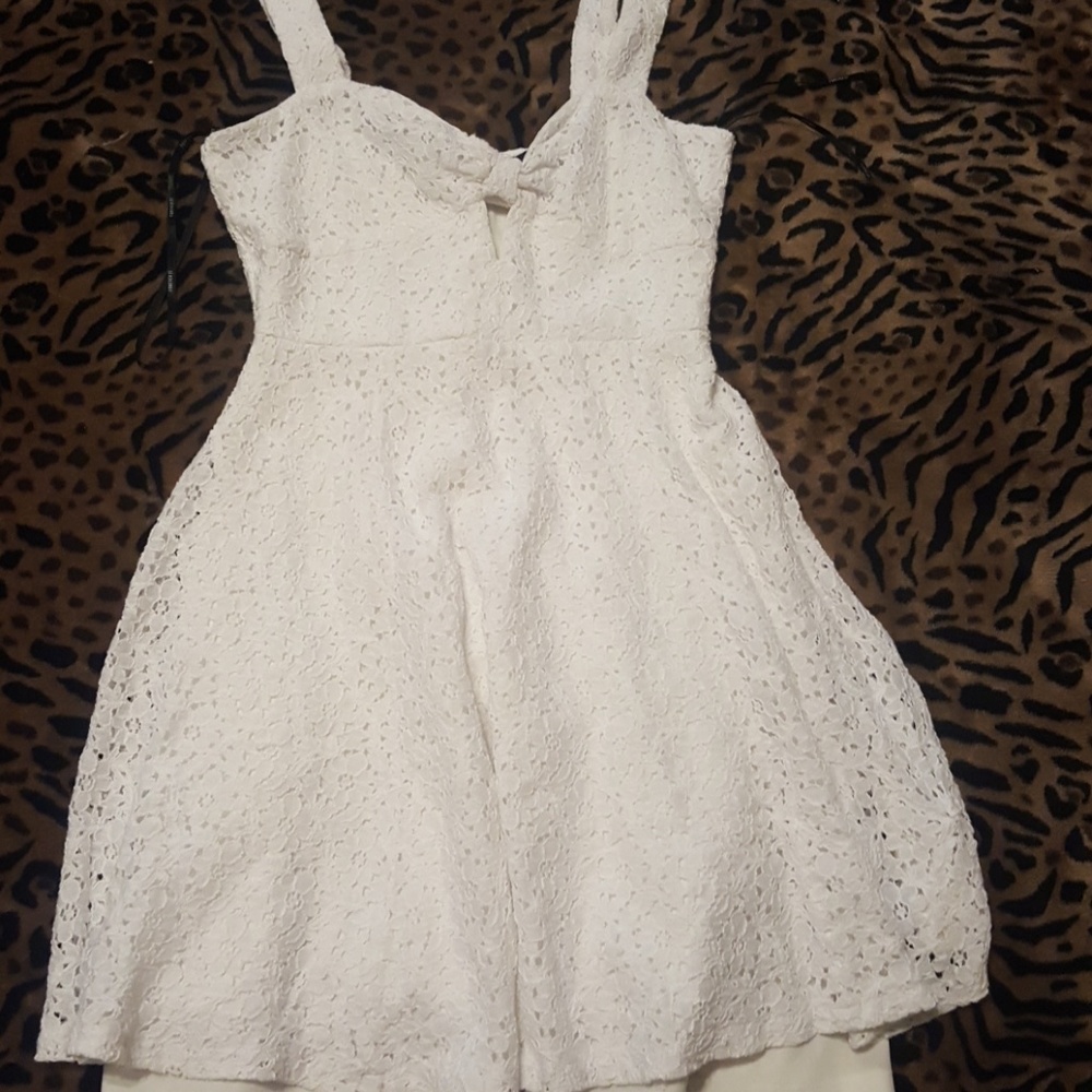 Forever 21 white lace size small dress